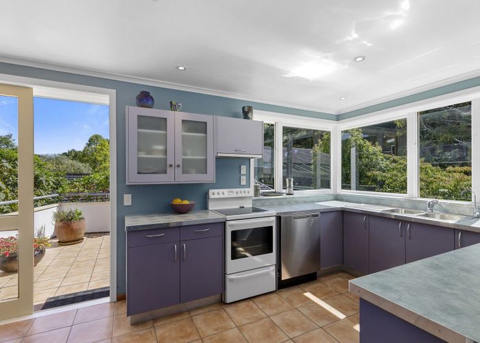  at 16 Fendalton Crescent, Pinehaven, Upper Hutt, Wellington