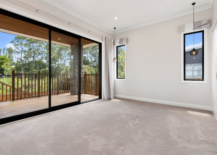  at 17 Churchouse Road, Greenhithe, Auckland