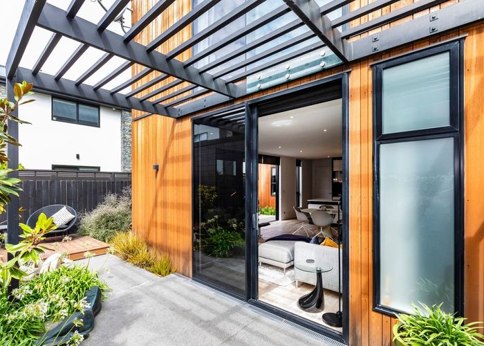  at 43a Gracefield Avenue, City Centre, Christchurch City, Canterbury