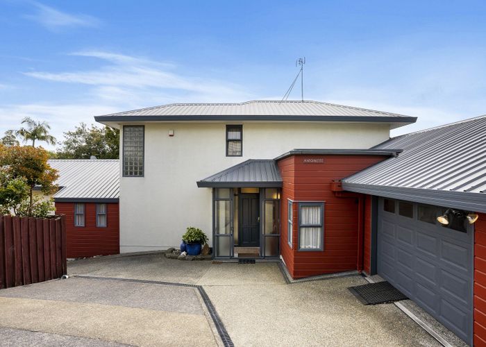  at 2/47 Glencoe Road, Browns Bay, Auckland