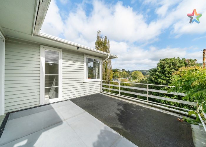 at 19 Thomas Street, Stokes Valley, Lower Hutt