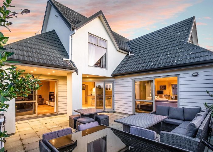  at 69 Saint Ives Drive, Camborne, Porirua