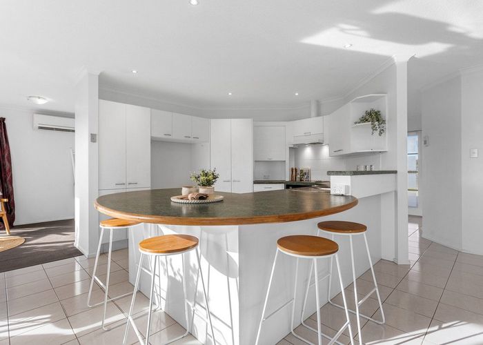  at 32 Broadhaven Avenue, Parklands, Christchurch City, Canterbury
