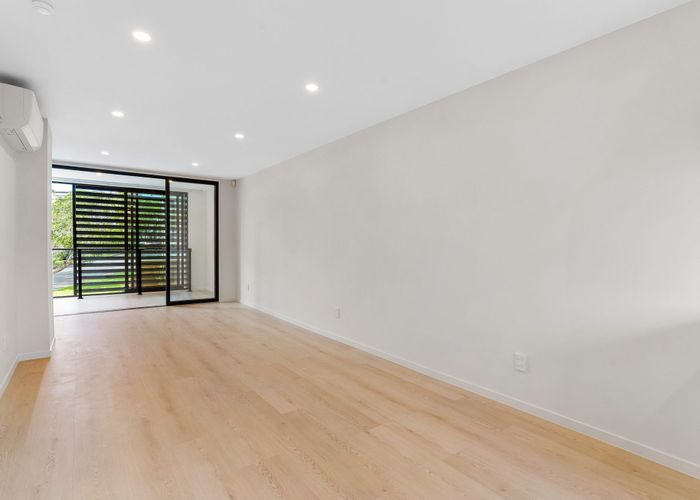  at 2/18 Beatrix Street, Avondale, Auckland City, Auckland