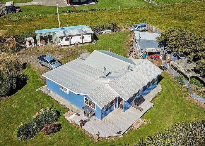  at 15 Surrey Street, Orepuki, Southland, Southland
