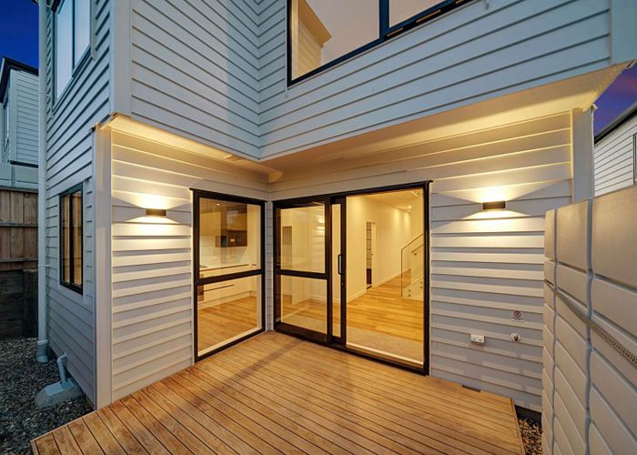  at 21C&D Barron Drive, Green Bay, Waitakere City, Auckland