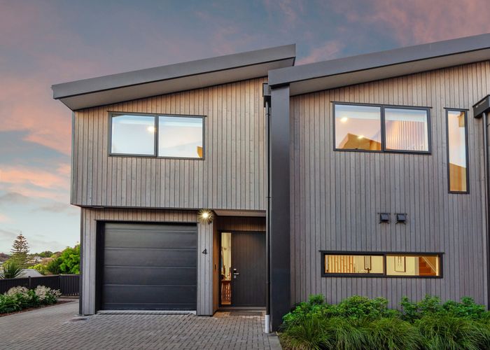  at 4 Matau Way, Hauraki, North Shore City, Auckland