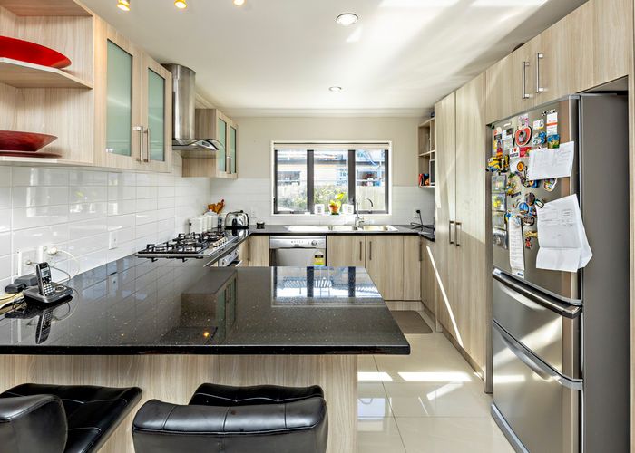  at 6 Plunket Avenue, Papatoetoe, Auckland