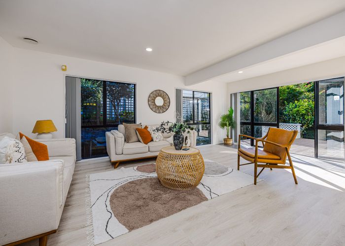  at 99A Redoubt Road, Goodwood Heights, Manukau City, Auckland