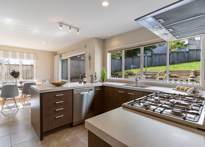  at 51 Kittiwake Drive, Schnapper Rock, Auckland