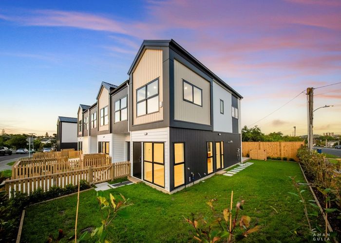  at 75 Titirangi Road, New Lynn, Waitakere City, Auckland