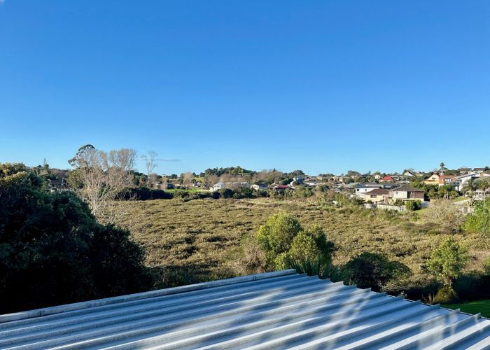  at 32 Rapallo Place, Farm Cove, Manukau City, Auckland