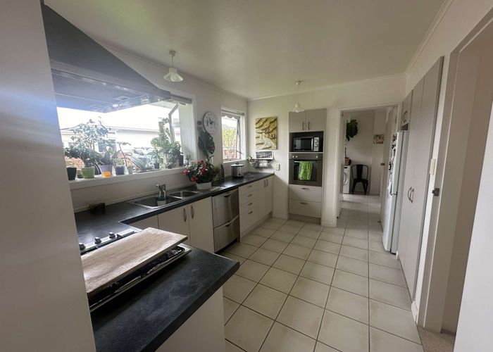  at 1/2 Cudby Street, Woburn, Lower Hutt