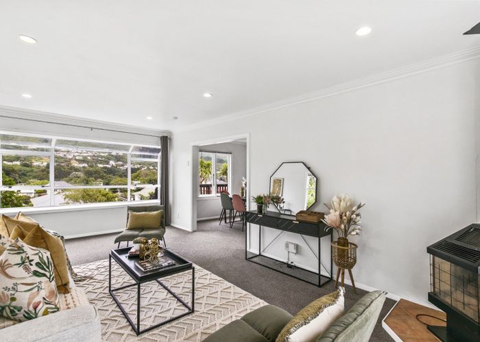  at 18B South St, Tawa, Wellington