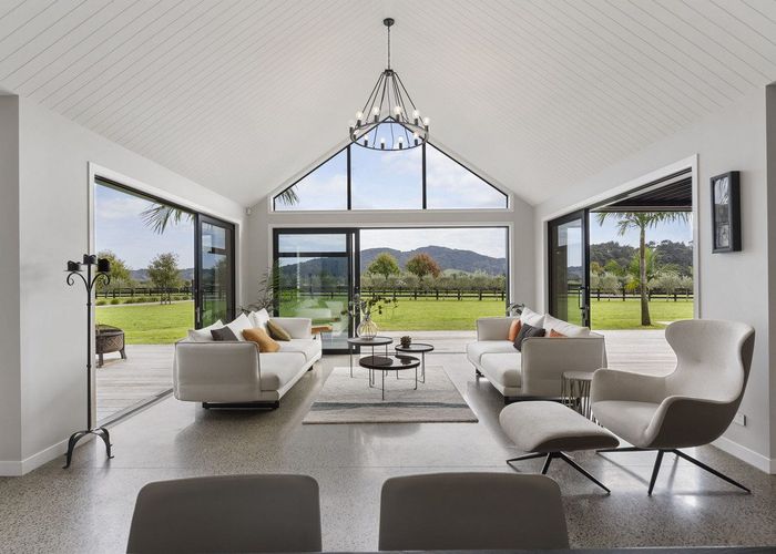  at 5 Rossbern Lane, Papakura