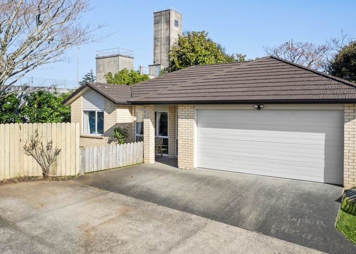  at 40E Jellicoe Road, Panmure, Auckland
