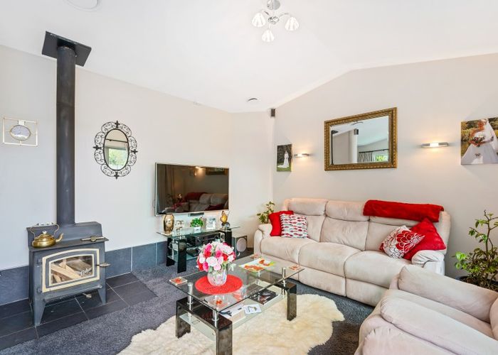  at 108 Pinehaven Road, Pinehaven, Upper Hutt