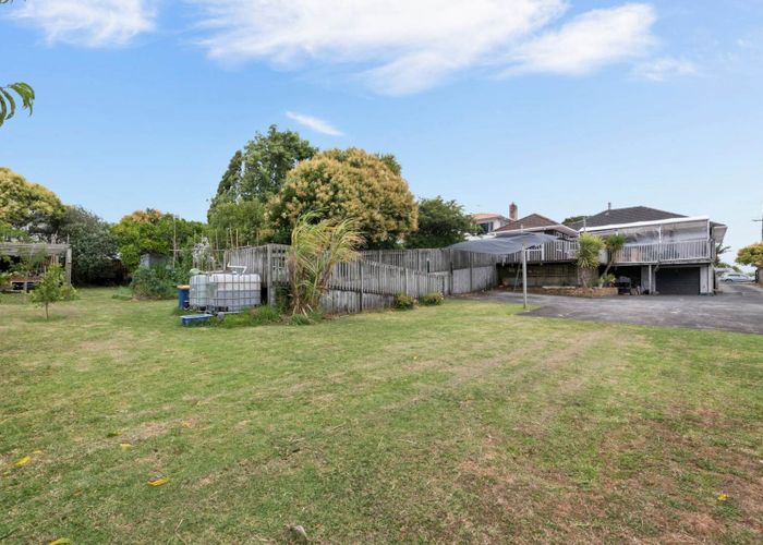  at 279 Glenfield Road, Glenfield, Auckland