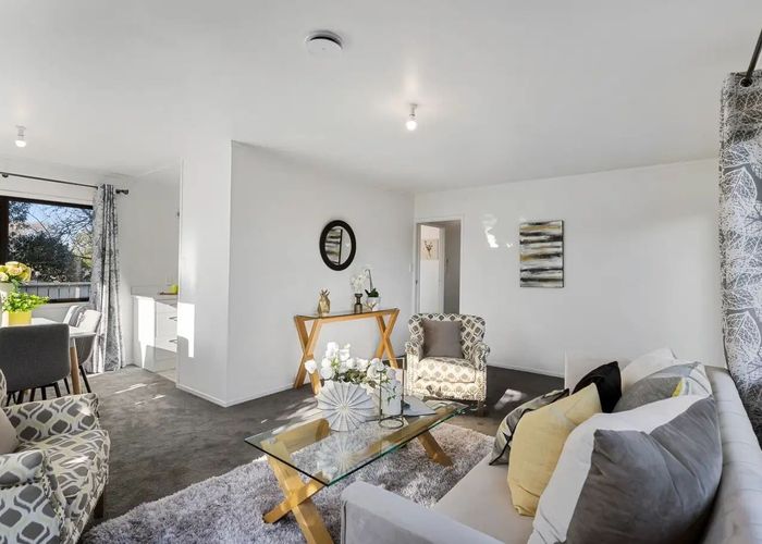  at 2/128A Bruce McLaren Road, Henderson, Waitakere City, Auckland