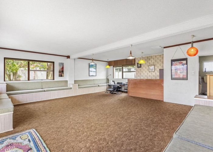  at 3 Belmere Rise, Farm Cove, Manukau City, Auckland