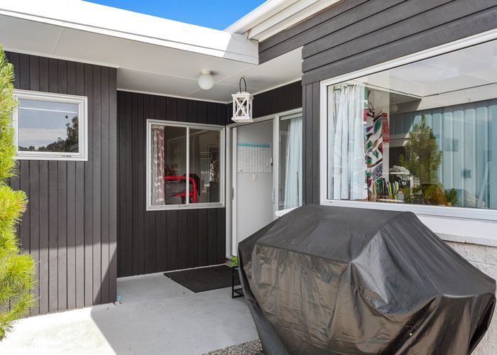  at 4/77 Goulstone Road, Whakatane