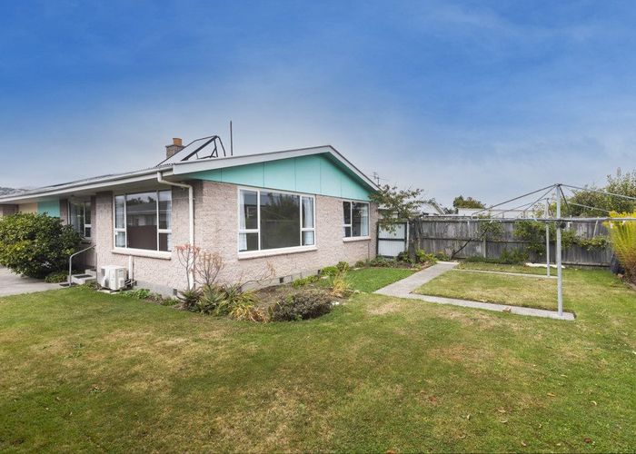  at 2/85 Roberta Drive, Somerfield, Christchurch