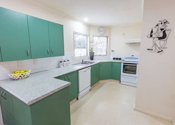 at 4/99 Moorefield Road, Johnsonville, Wellington