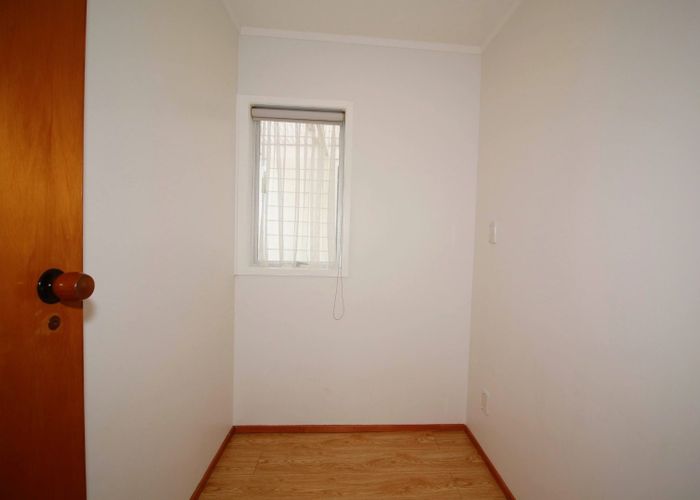  at 2/12 Sherwood Ave, Te Atatu South, Waitakere City, Auckland