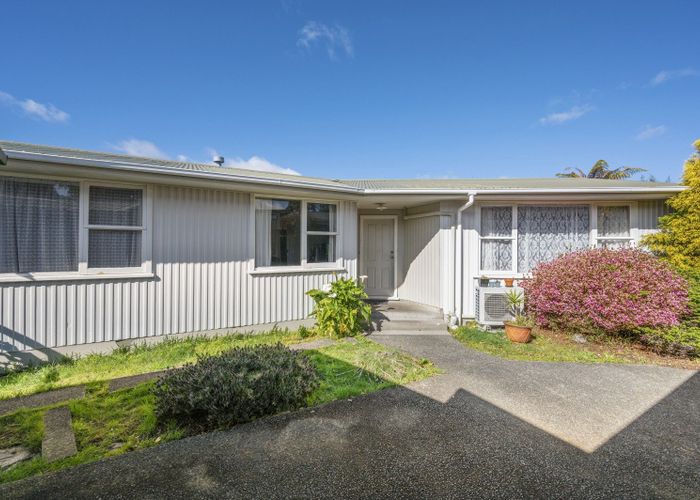  at 4 Jade Place, Pukehangi, Rotorua