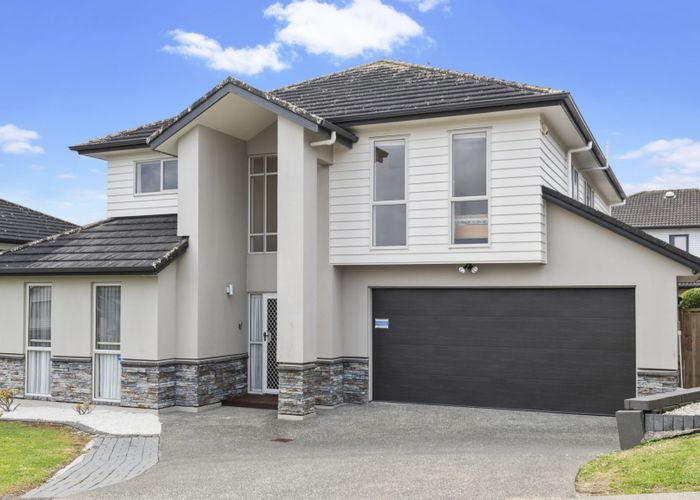  at 16 Muirlea Drive, Flat Bush, Auckland