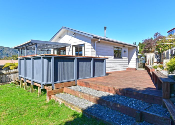  at 3 Fenchurch Grove, Stokes Valley, Lower Hutt