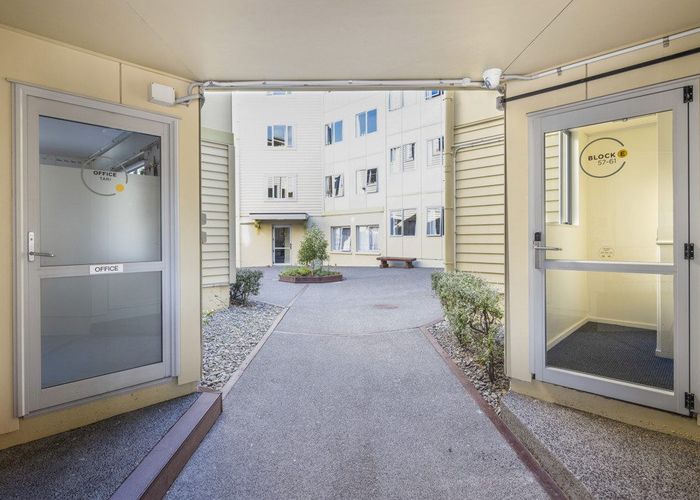  at 17/4 Sussex Street, Mount Cook, Wellington