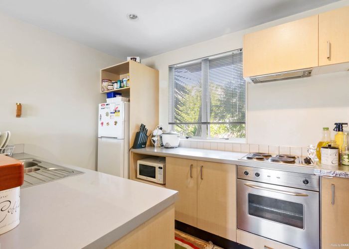  at 58 Albionvale Road, Glen Eden, Auckland