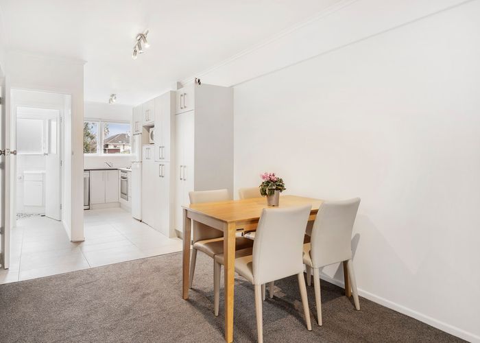  at 3/111 Patteson Avenue, Mission Bay, Auckland