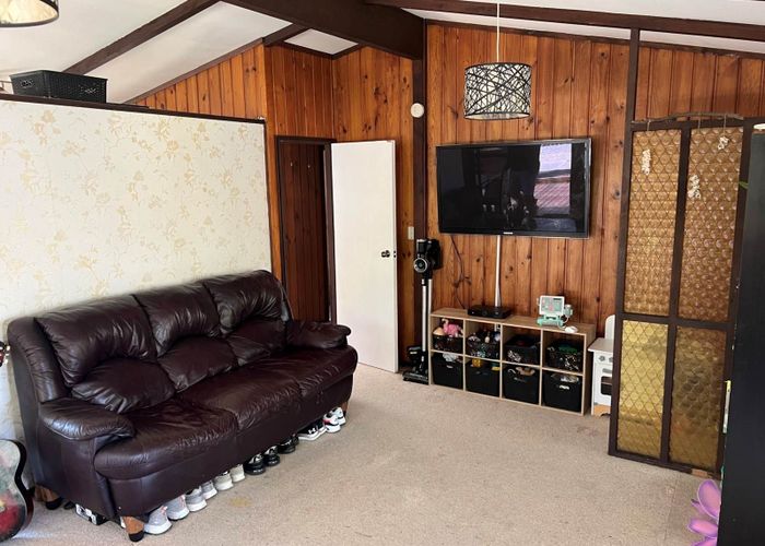  at 34 Oreil Avenue, West Harbour, Auckland