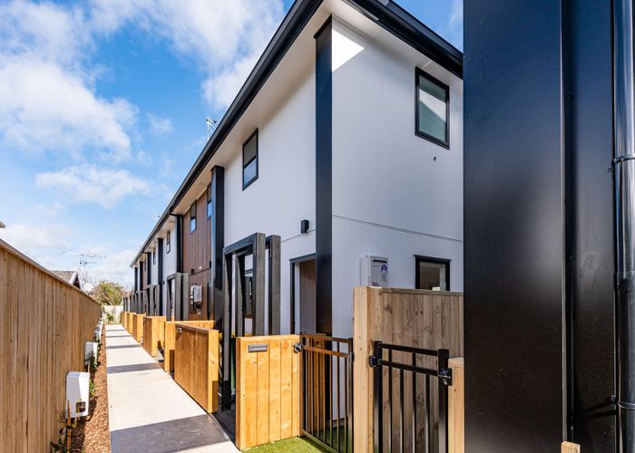  at 3/97 Whites Line East, Waiwhetu, Lower Hutt, Wellington