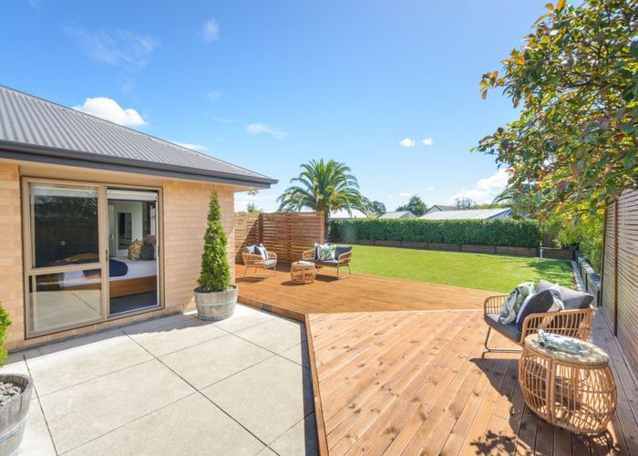 Free property data for 7 Walnut Grove, Kelvin Grove, Palmerston North homes.co.nz