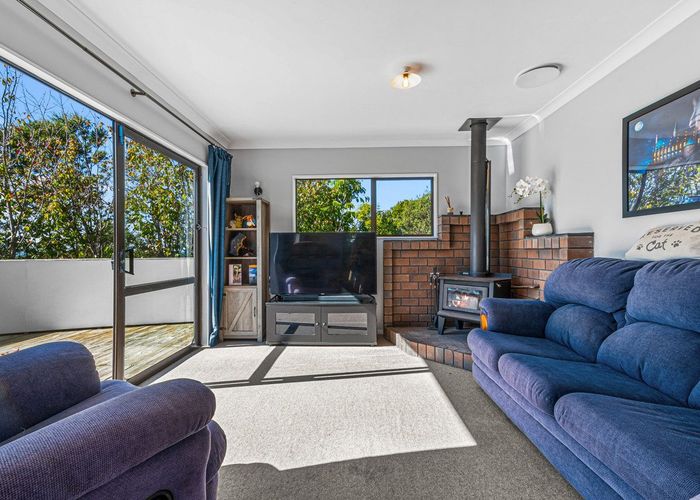  at 22 Zingaro Place, Massey, Auckland