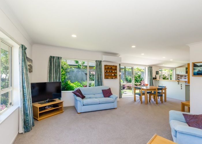  at 88 Weggery Drive, Waikanae Beach, Waikanae