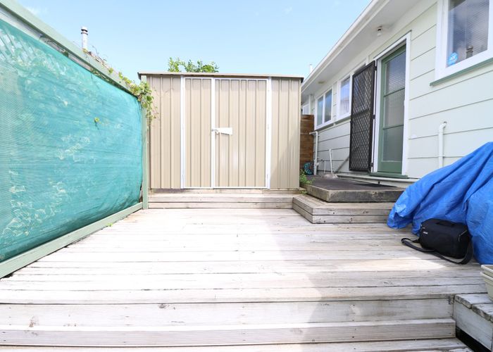  at 2/16 Rangipawa Road, One Tree Hill, Auckland City, Auckland