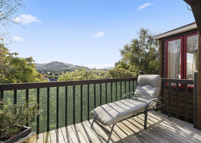  at 4/33 Halswater Drive, Churton Park, Wellington