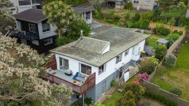  at 1/47 Girrahween Drive, Totara Vale, Auckland