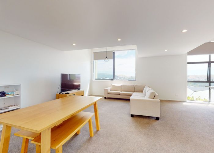  at 35 Red Beech Avenue, Woodridge, Wellington, Wellington