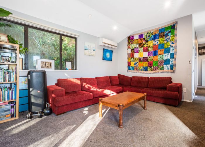  at 10 Hereford Street, Cannons Creek, Porirua