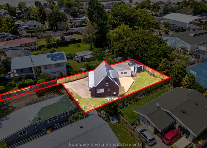  at 13 Blanes Road, Weymouth, Auckland