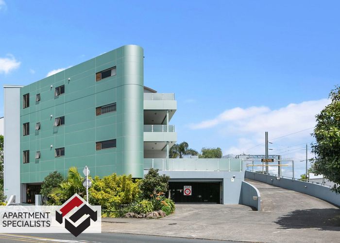  at 3 Morningside Drive, Morningside, Auckland City, Auckland