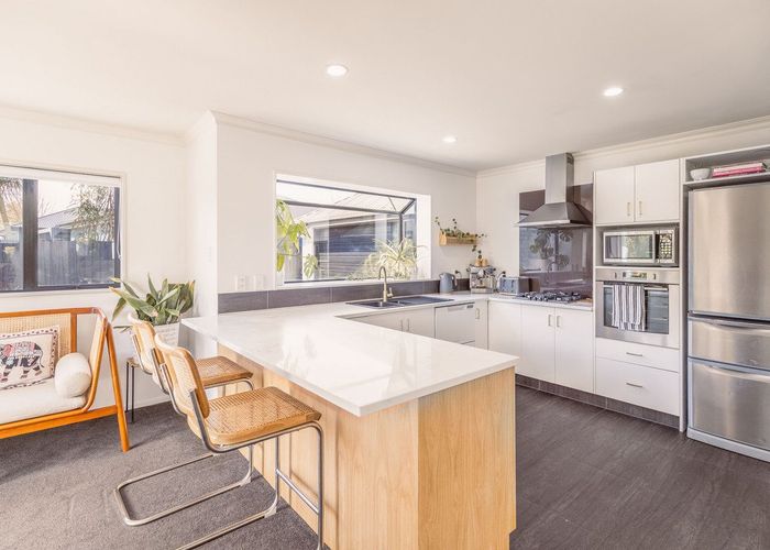  at 10 Glastonbury Drive, Burwood, Christchurch