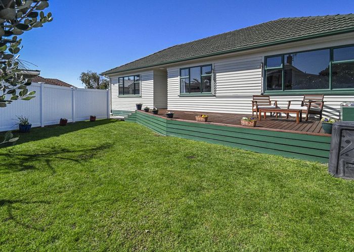 at 1/918 Nelson Street North, Mahora, Hastings