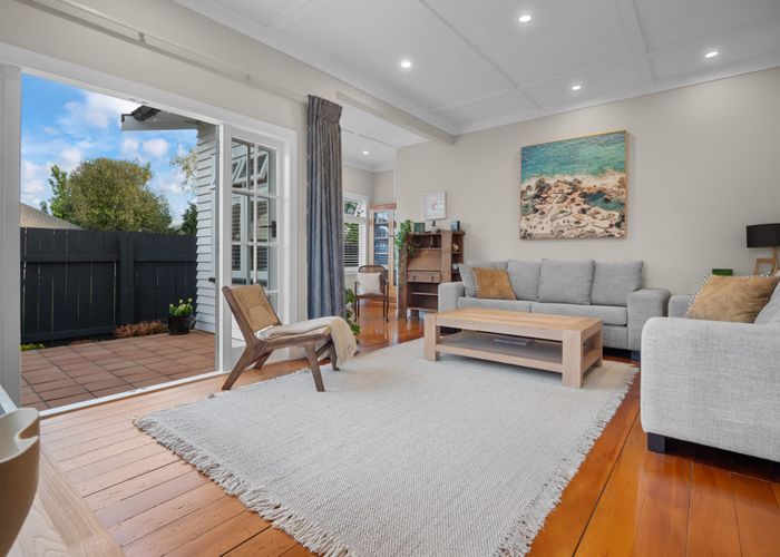  at 28 Calgary Street, Sandringham, Auckland City, Auckland