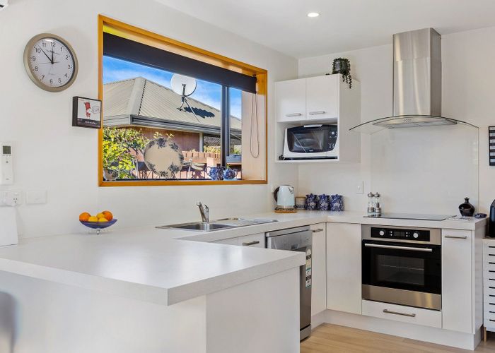 at 2/24 Kingrove Street, Bishopdale, Christchurch City, Canterbury